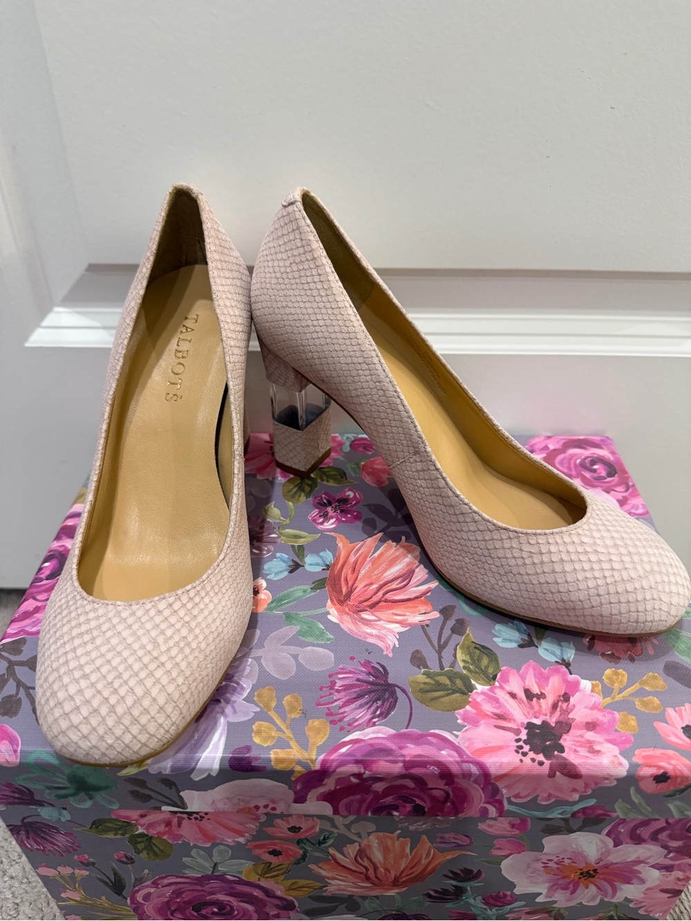 Talbots Pink Snakeskin Leather Clear Block Heel Pumps Size 6M